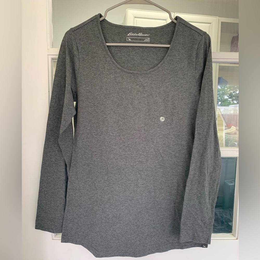 Eddie Bauer women’s scoop neck top NWT New! Gray.  Long sleeve. Medium.
